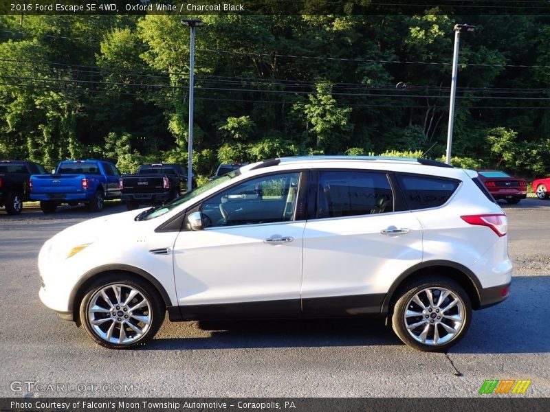 Oxford White / Charcoal Black 2016 Ford Escape SE 4WD