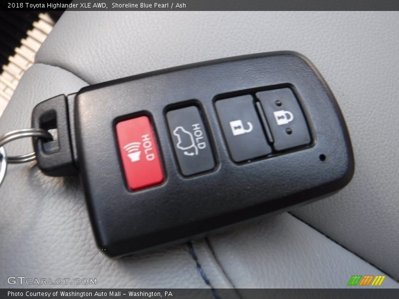 Shoreline Blue Pearl / Ash 2018 Toyota Highlander XLE AWD