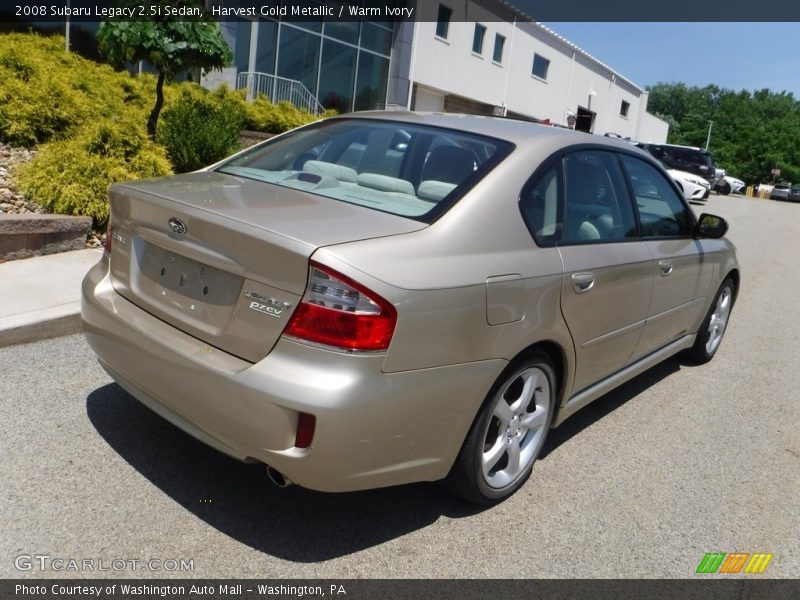 Harvest Gold Metallic / Warm Ivory 2008 Subaru Legacy 2.5i Sedan