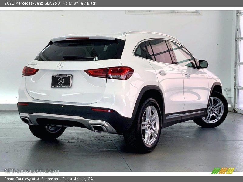Polar White / Black 2021 Mercedes-Benz GLA 250