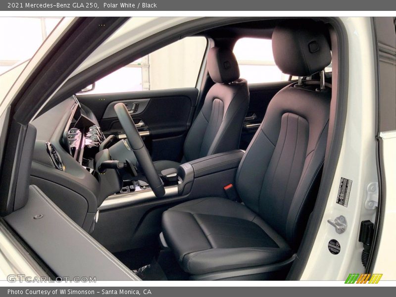 Polar White / Black 2021 Mercedes-Benz GLA 250