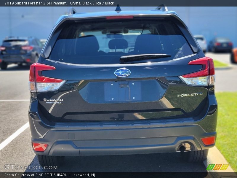 Crystal Black Silica / Black 2019 Subaru Forester 2.5i Premium