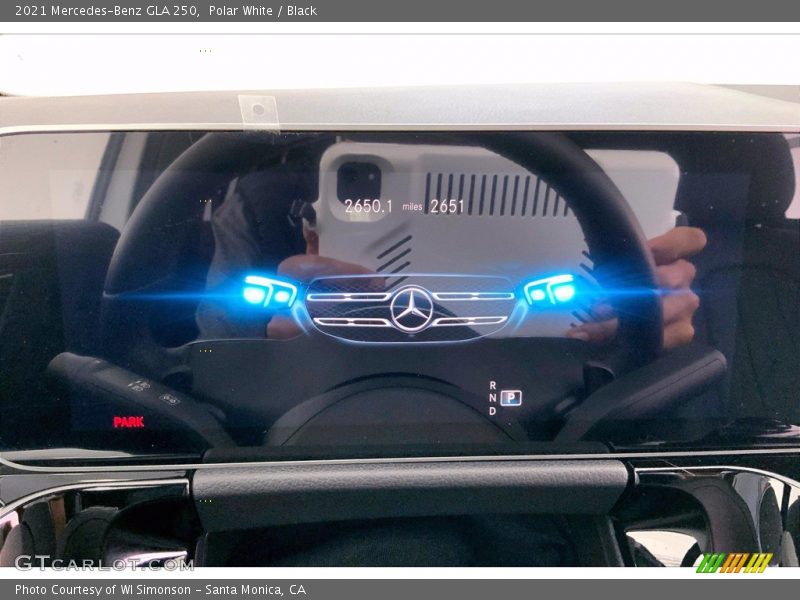 Polar White / Black 2021 Mercedes-Benz GLA 250