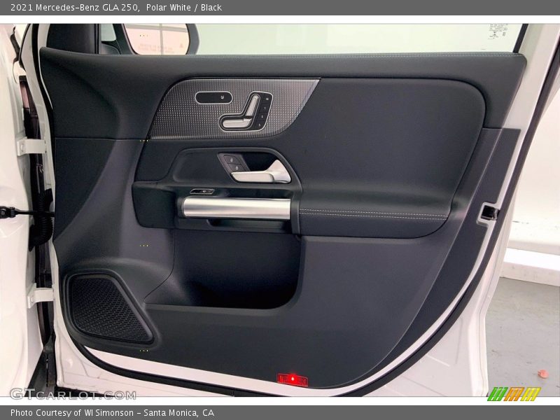 Polar White / Black 2021 Mercedes-Benz GLA 250