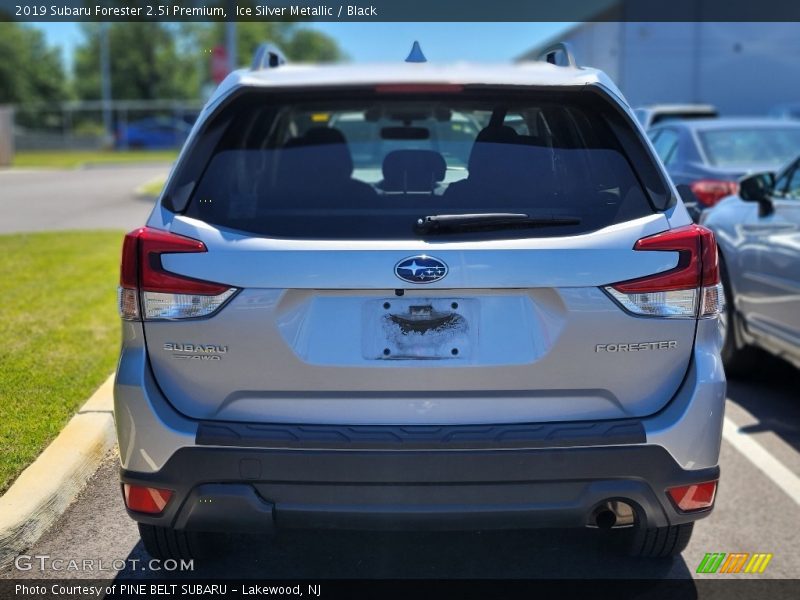 Ice Silver Metallic / Black 2019 Subaru Forester 2.5i Premium