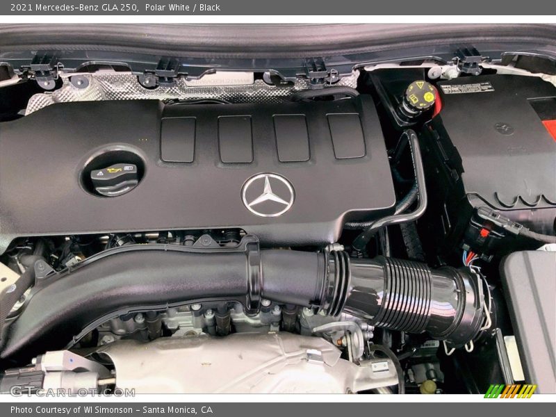 Polar White / Black 2021 Mercedes-Benz GLA 250