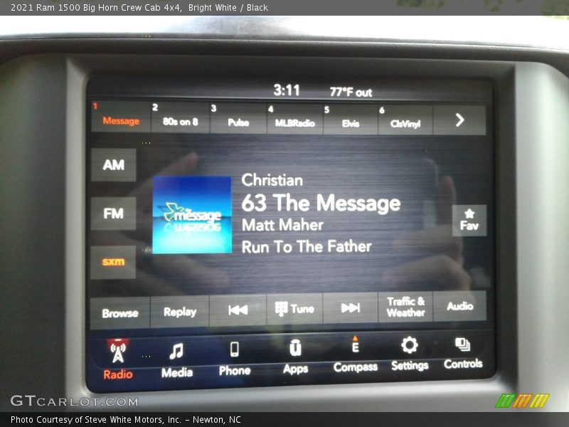 Bright White / Black 2021 Ram 1500 Big Horn Crew Cab 4x4