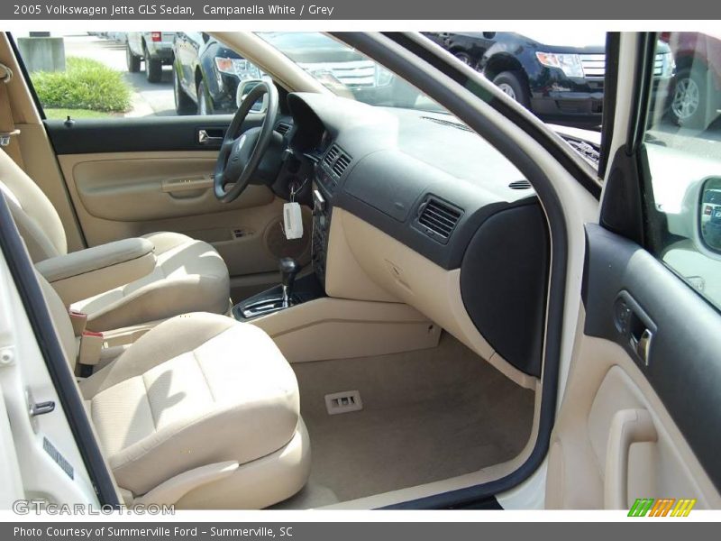 Campanella White / Grey 2005 Volkswagen Jetta GLS Sedan