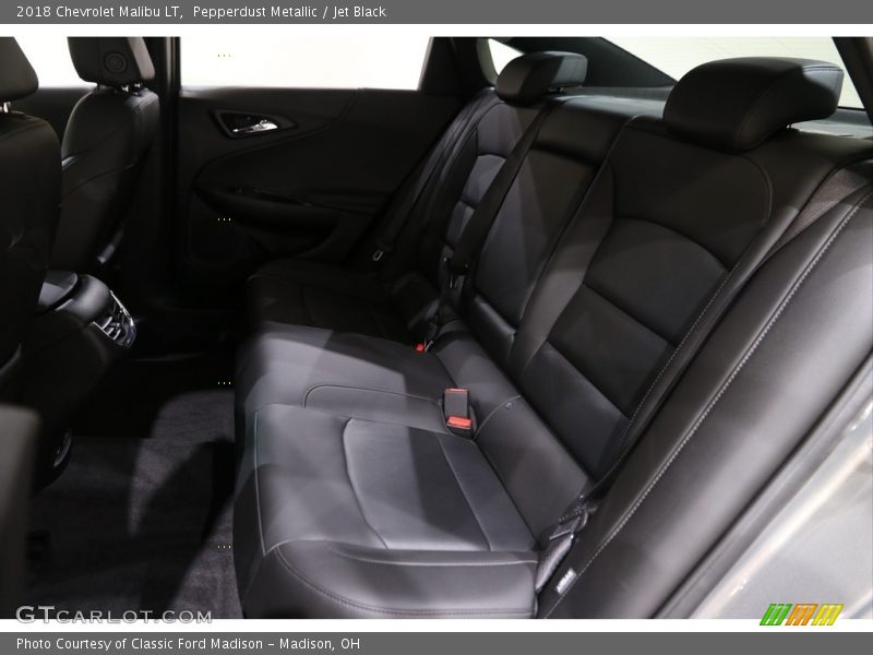 Pepperdust Metallic / Jet Black 2018 Chevrolet Malibu LT