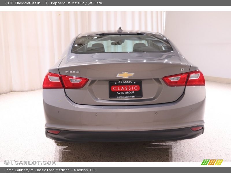 Pepperdust Metallic / Jet Black 2018 Chevrolet Malibu LT