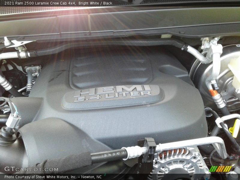 Bright White / Black 2021 Ram 2500 Laramie Crew Cab 4x4