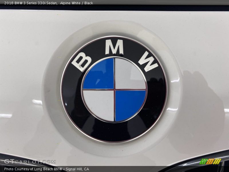 Alpine White / Black 2018 BMW 3 Series 330i Sedan