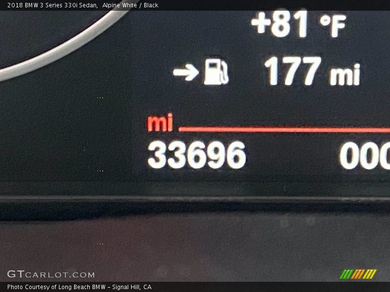 Alpine White / Black 2018 BMW 3 Series 330i Sedan