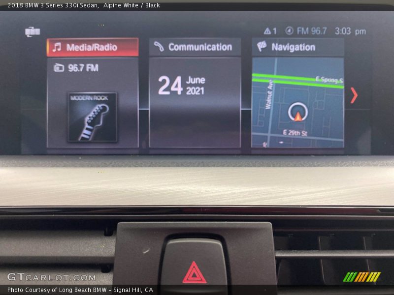 Alpine White / Black 2018 BMW 3 Series 330i Sedan
