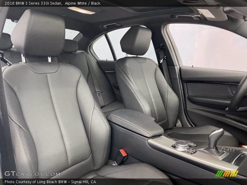 Alpine White / Black 2018 BMW 3 Series 330i Sedan
