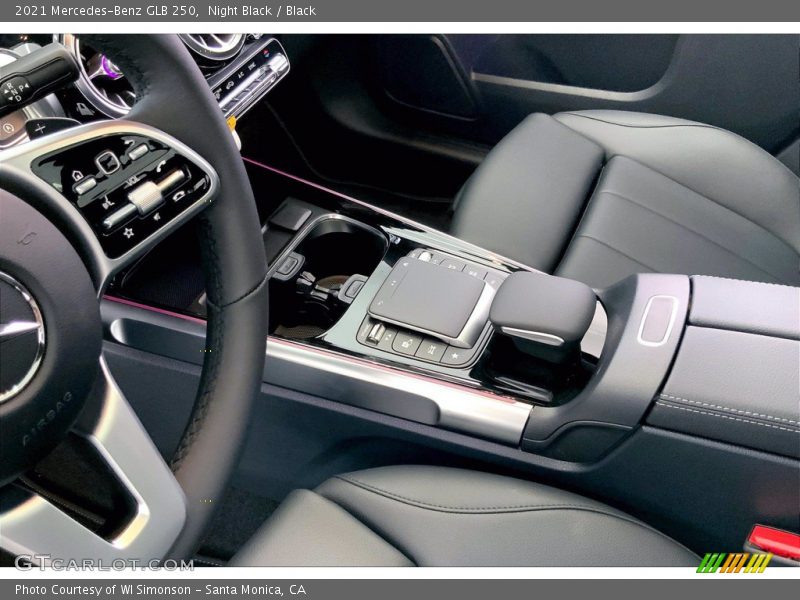Night Black / Black 2021 Mercedes-Benz GLB 250