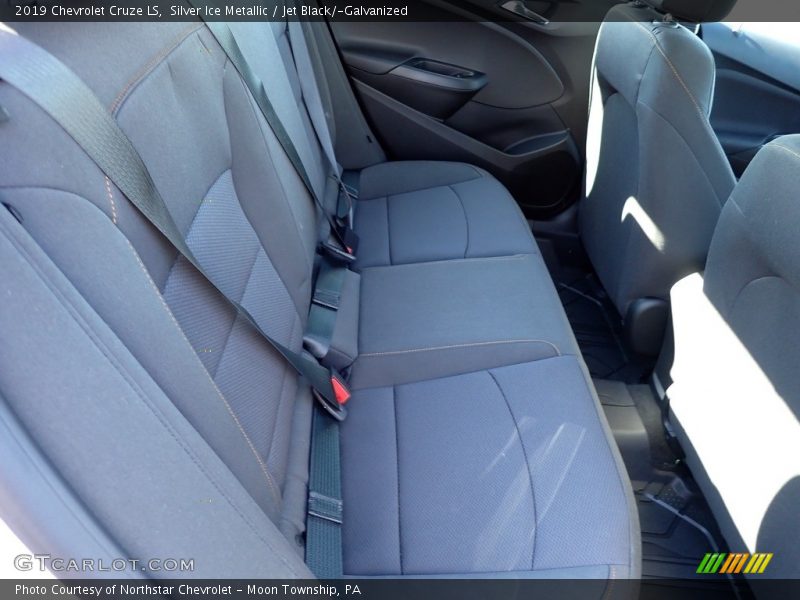 Silver Ice Metallic / Jet Black/­Galvanized 2019 Chevrolet Cruze LS
