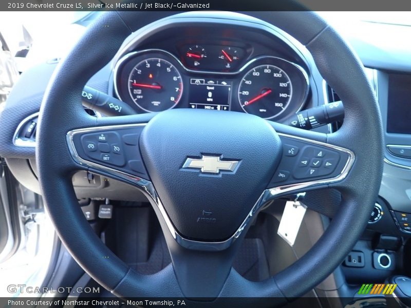 Silver Ice Metallic / Jet Black/­Galvanized 2019 Chevrolet Cruze LS