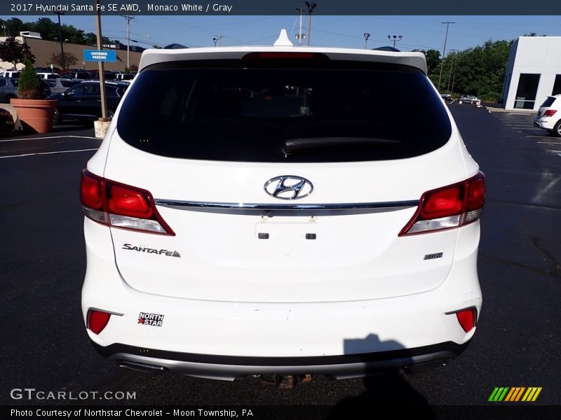 Monaco White / Gray 2017 Hyundai Santa Fe SE AWD