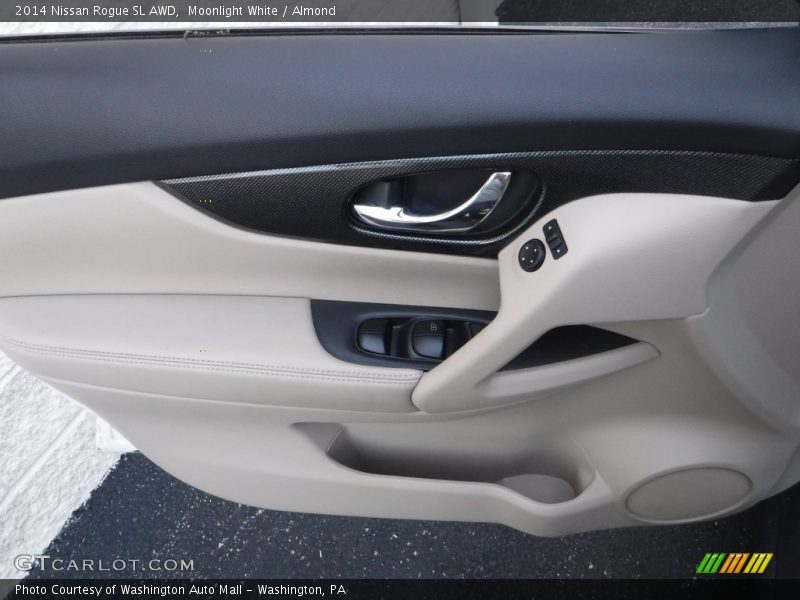 Moonlight White / Almond 2014 Nissan Rogue SL AWD