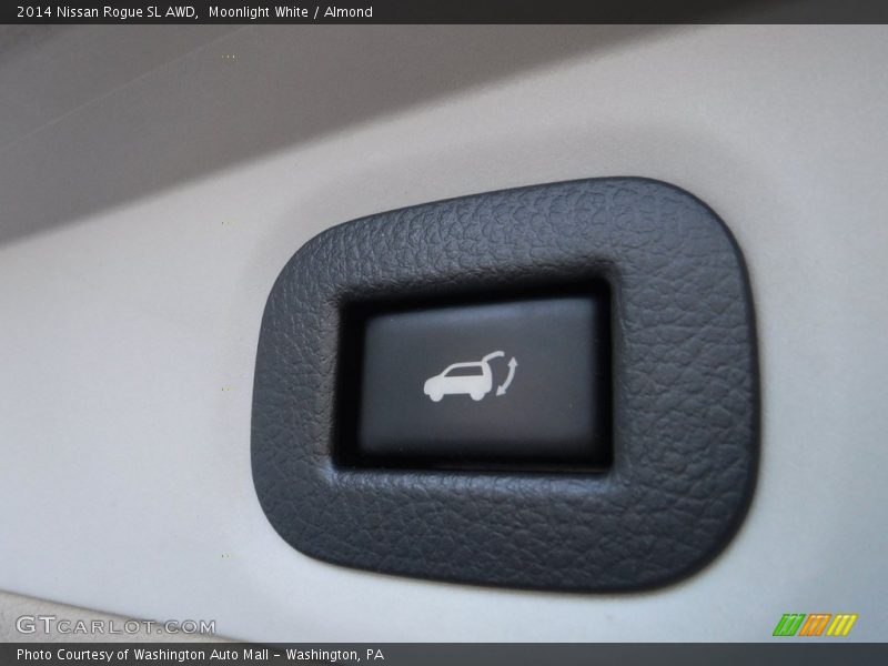 Moonlight White / Almond 2014 Nissan Rogue SL AWD