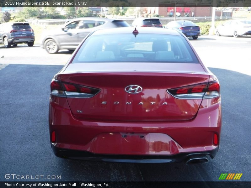 Scarlet Red / Gray 2018 Hyundai Sonata SE