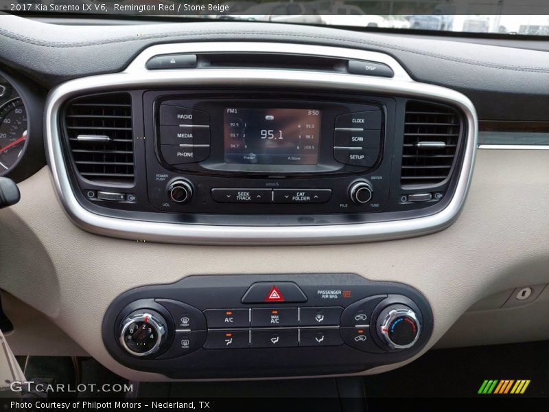 Controls of 2017 Sorento LX V6