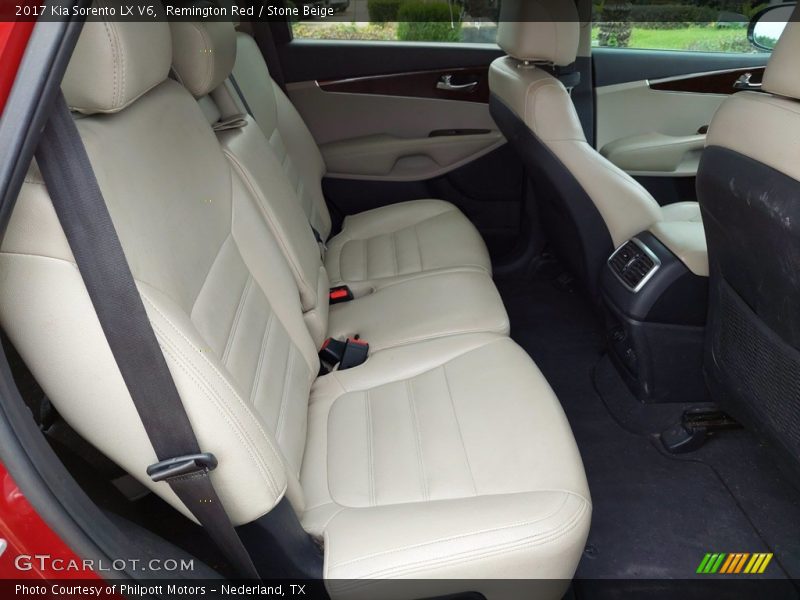 Rear Seat of 2017 Sorento LX V6