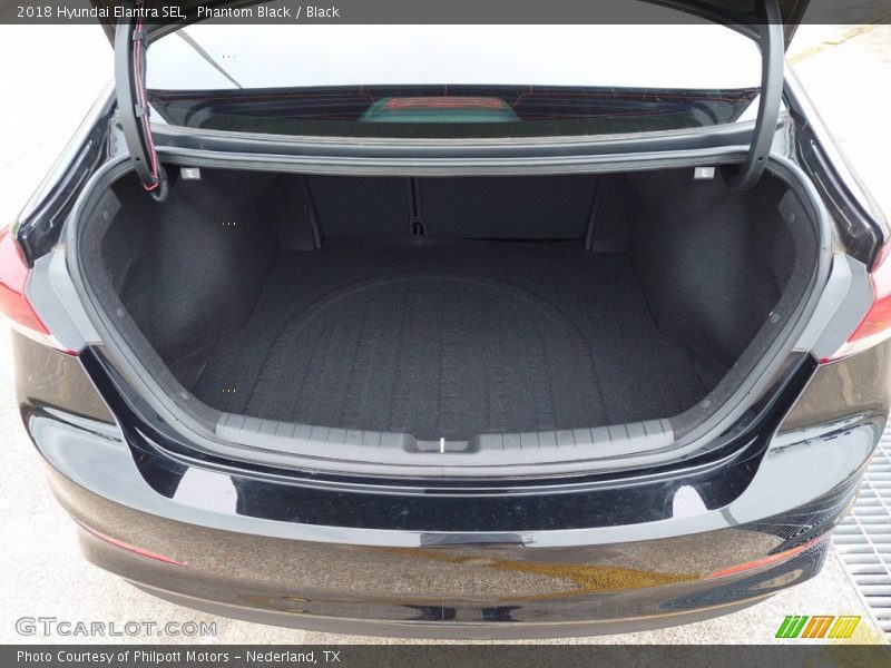 Phantom Black / Black 2018 Hyundai Elantra SEL