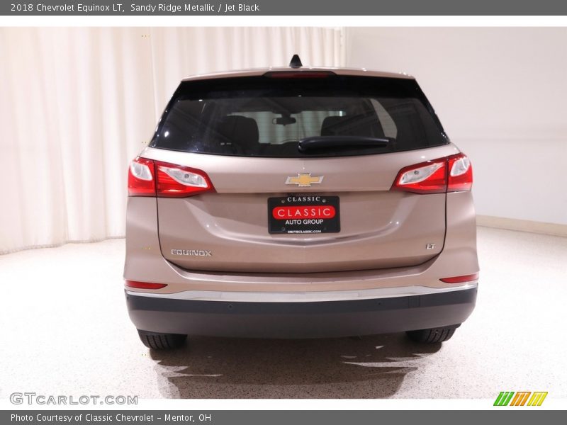 Sandy Ridge Metallic / Jet Black 2018 Chevrolet Equinox LT