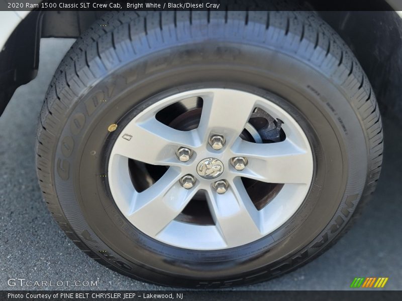 Bright White / Black/Diesel Gray 2020 Ram 1500 Classic SLT Crew Cab