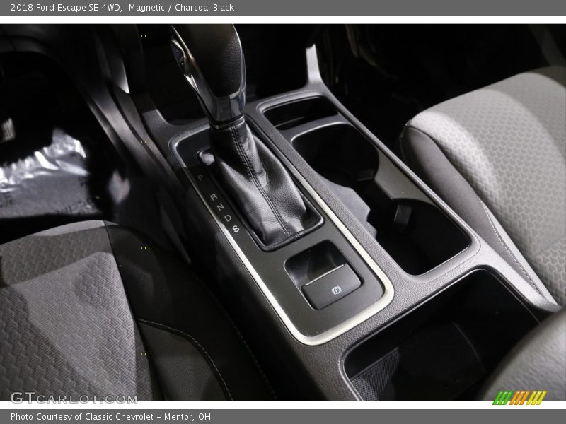 Magnetic / Charcoal Black 2018 Ford Escape SE 4WD