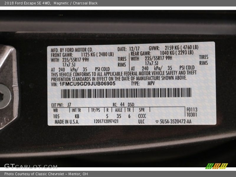 Magnetic / Charcoal Black 2018 Ford Escape SE 4WD