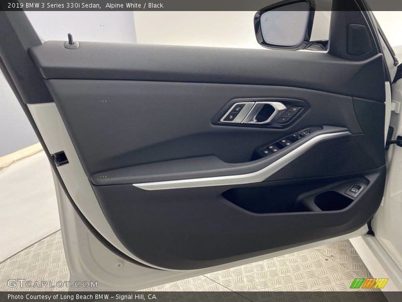 Alpine White / Black 2019 BMW 3 Series 330i Sedan