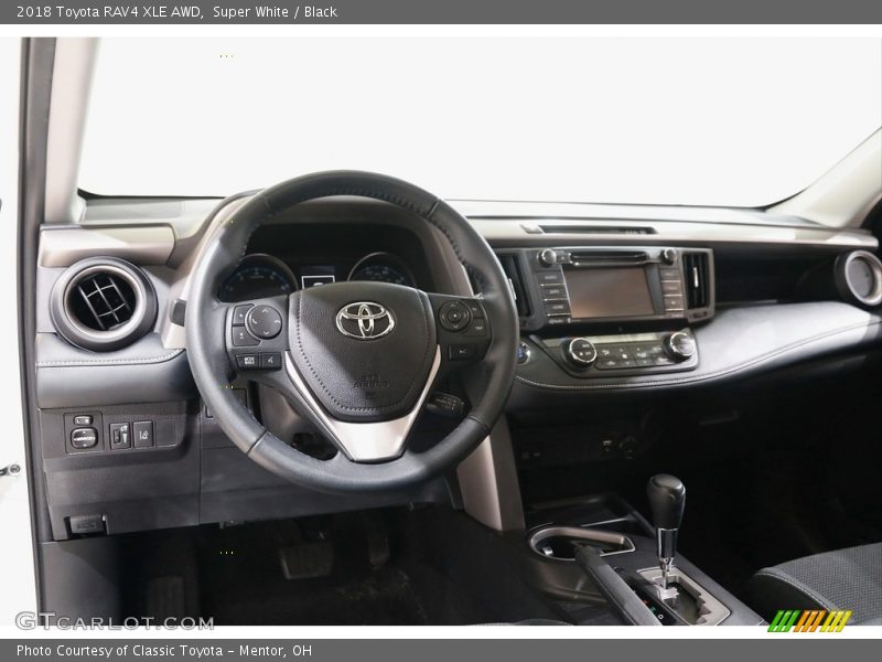Super White / Black 2018 Toyota RAV4 XLE AWD