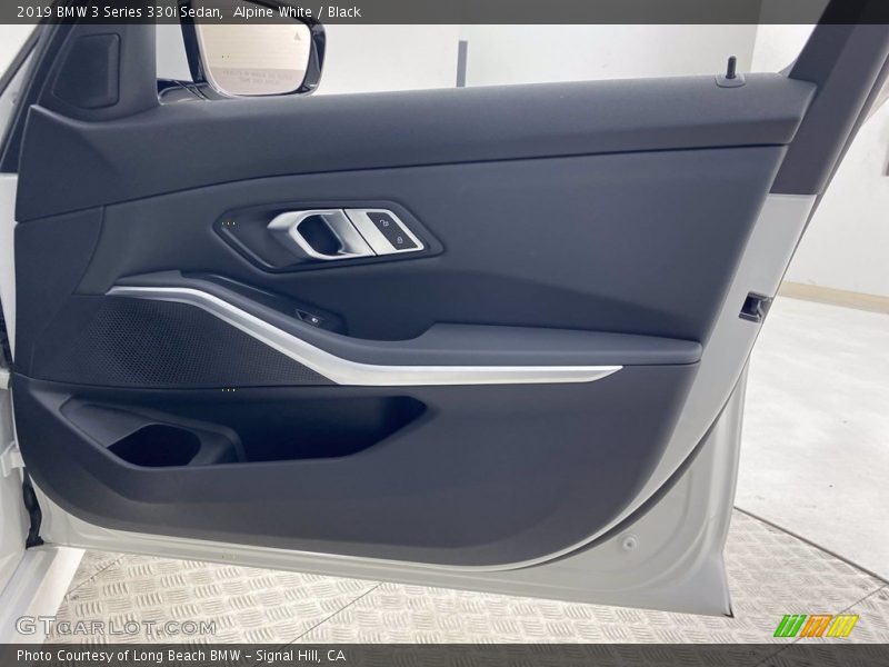 Alpine White / Black 2019 BMW 3 Series 330i Sedan