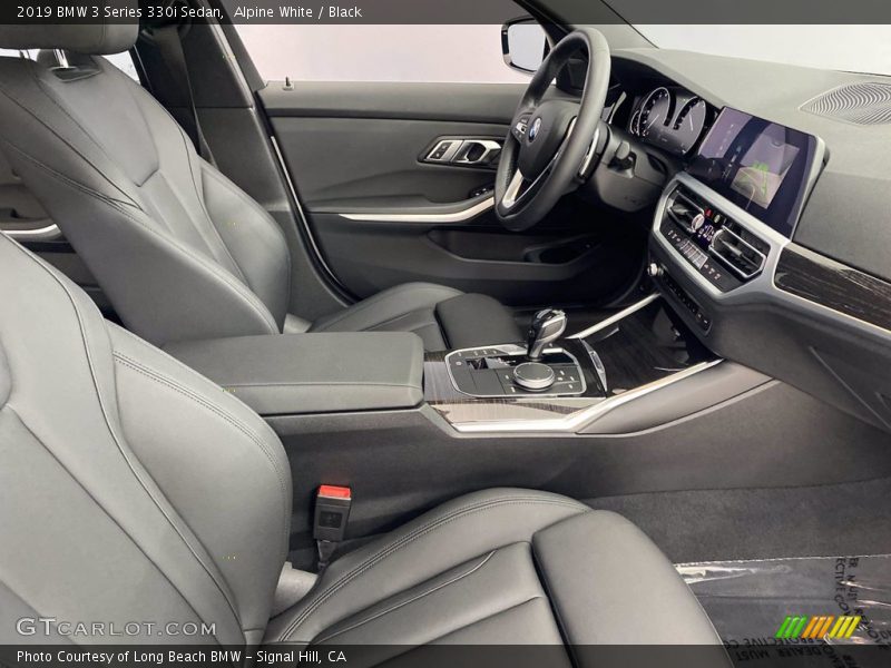 Alpine White / Black 2019 BMW 3 Series 330i Sedan