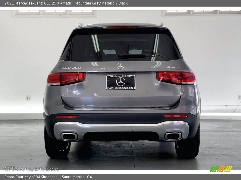 Mountain Grey Metallic / Black 2021 Mercedes-Benz GLB 250 4Matic