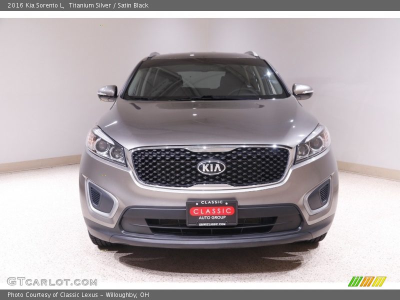 Titanium Silver / Satin Black 2016 Kia Sorento L