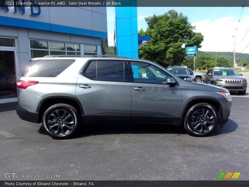 Satin Steel Metallic / Jet Black 2021 Chevrolet Traverse RS AWD