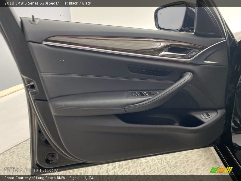 Jet Black / Black 2018 BMW 5 Series 530i Sedan