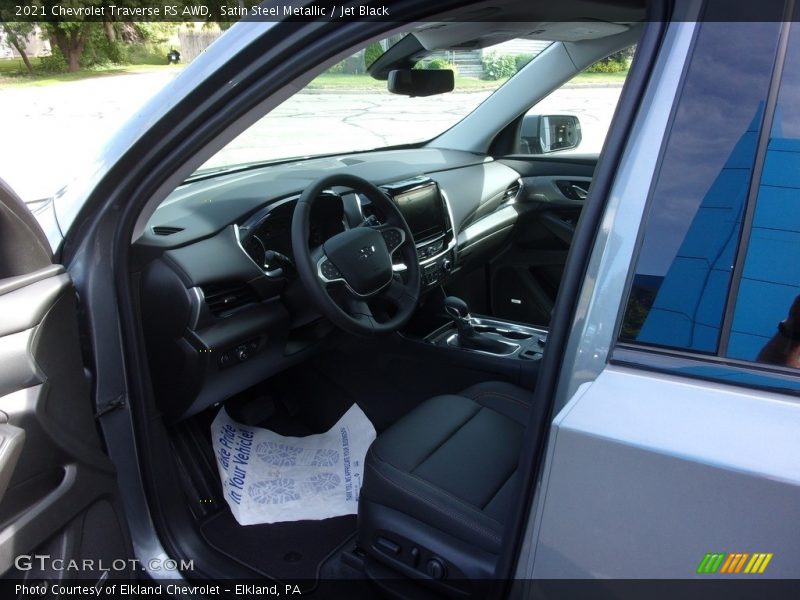 Satin Steel Metallic / Jet Black 2021 Chevrolet Traverse RS AWD