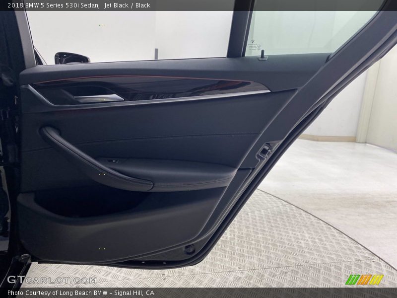 Jet Black / Black 2018 BMW 5 Series 530i Sedan