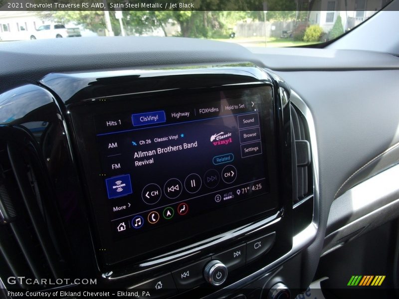 Satin Steel Metallic / Jet Black 2021 Chevrolet Traverse RS AWD
