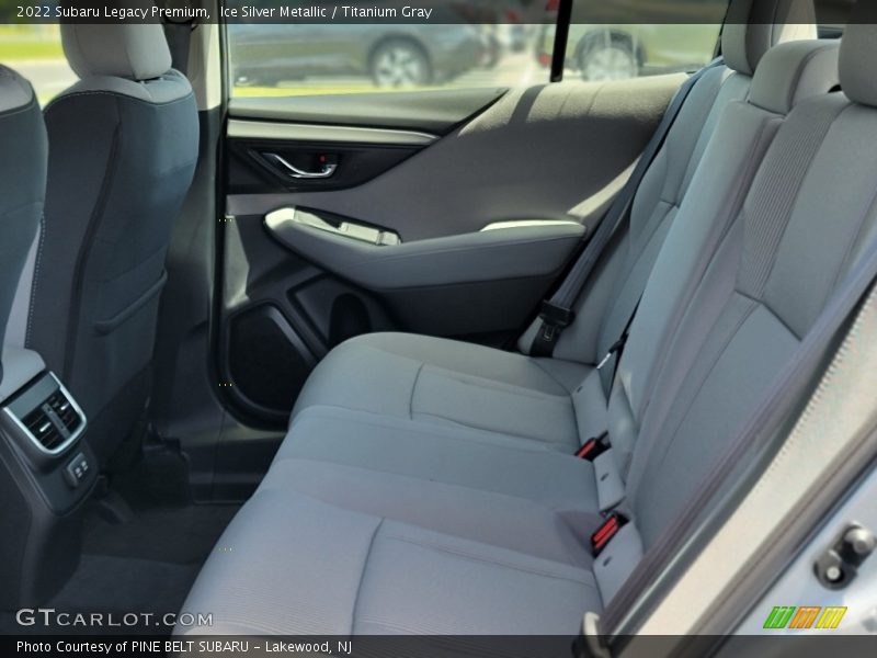 Ice Silver Metallic / Titanium Gray 2022 Subaru Legacy Premium