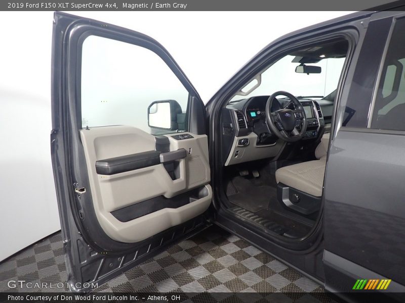 Magnetic / Earth Gray 2019 Ford F150 XLT SuperCrew 4x4