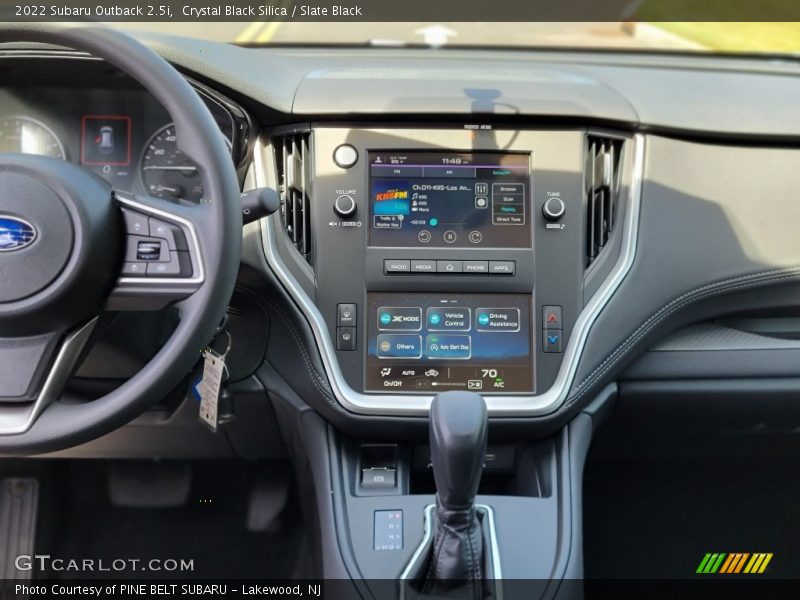 Crystal Black Silica / Slate Black 2022 Subaru Outback 2.5i