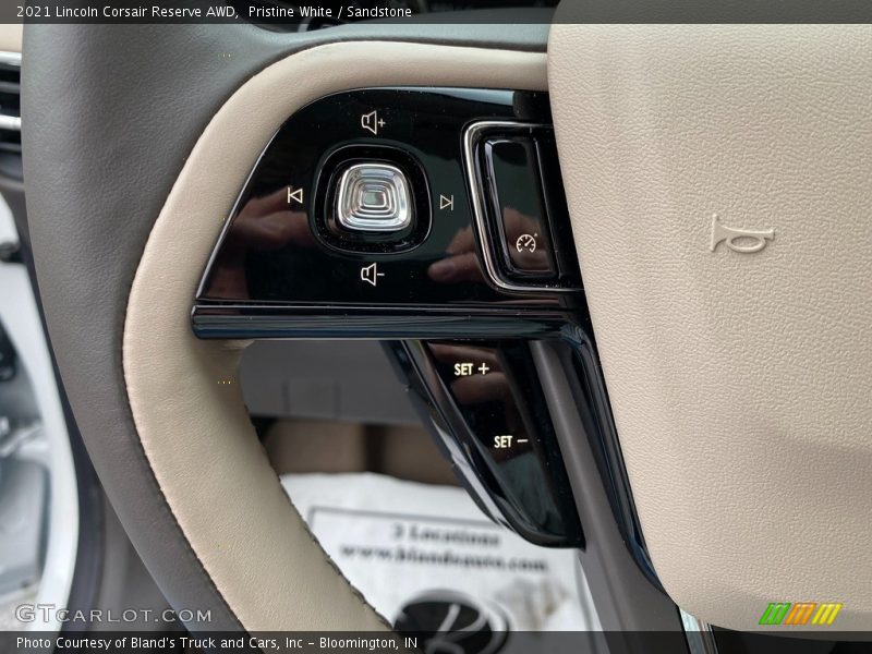  2021 Corsair Reserve AWD Steering Wheel