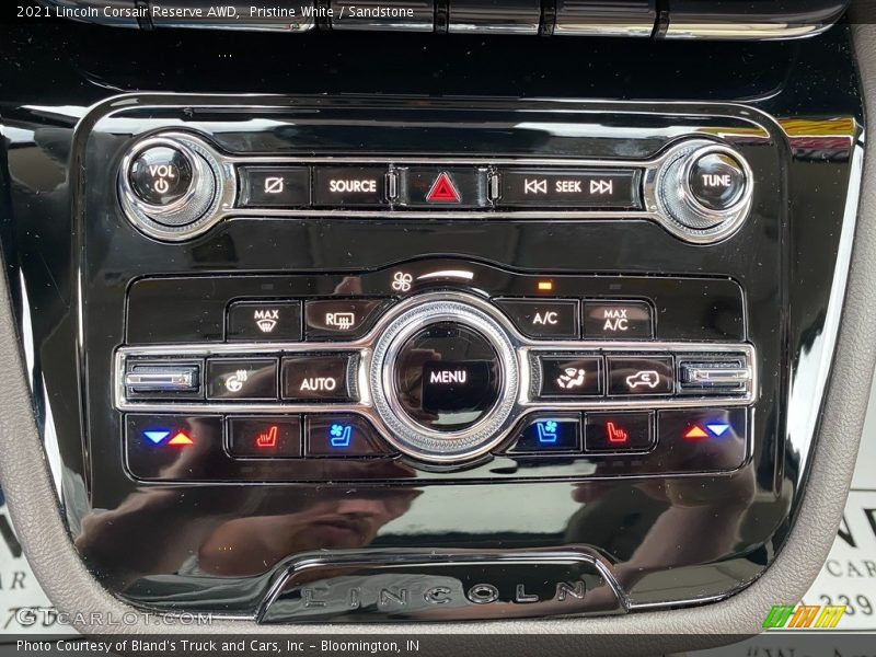 Controls of 2021 Corsair Reserve AWD