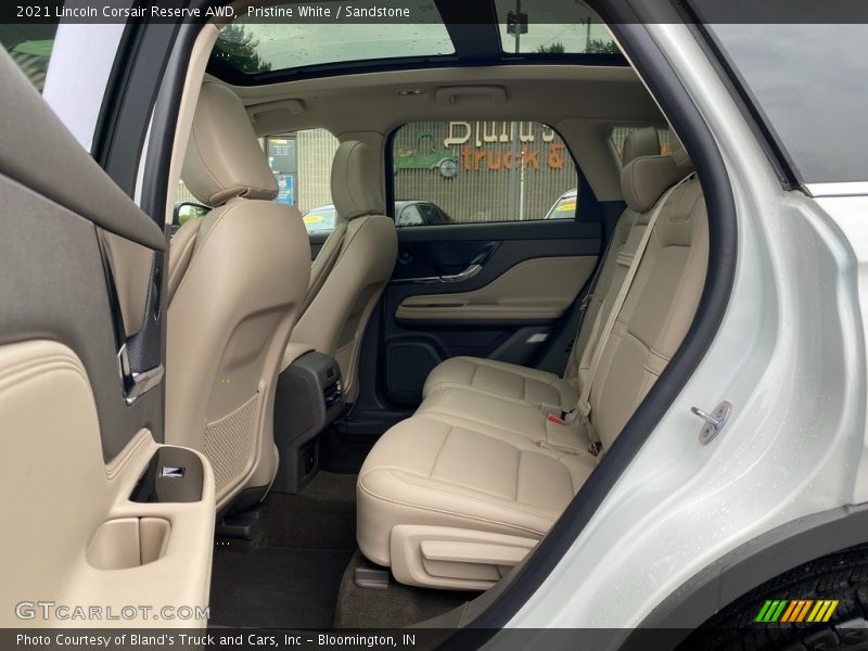 Pristine White / Sandstone 2021 Lincoln Corsair Reserve AWD